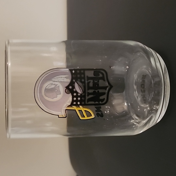 Redskins Logo Glass Tumbler - Picture 3 of 4